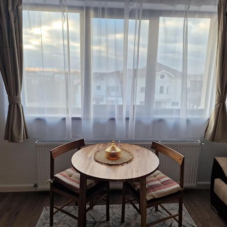 Craitelor Boutique Airport Apartment Otopeni Exteriör bild