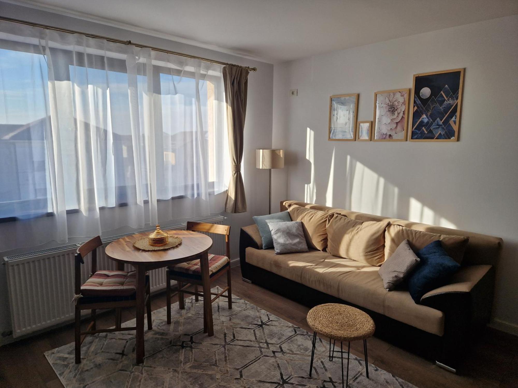 Craitelor Boutique Airport Apartment Otopeni Exteriör bild